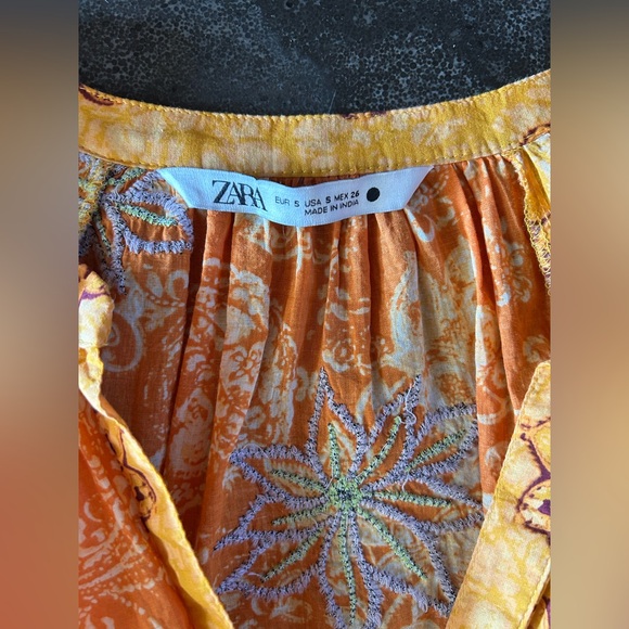 Zara | Boho Floral Blouse - Picture 3 of 9